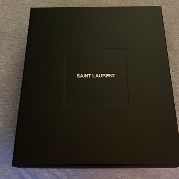 Saint Laurent pony hair booties - Picture 3 of 7